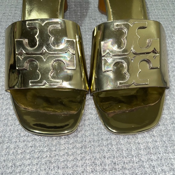 Tory Burch Ines Sandal - Picture 3 of 15